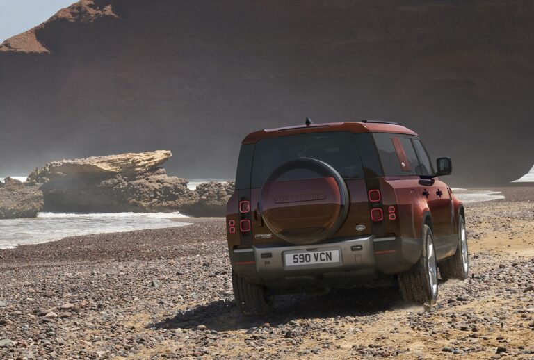 Land Rover Defender 130