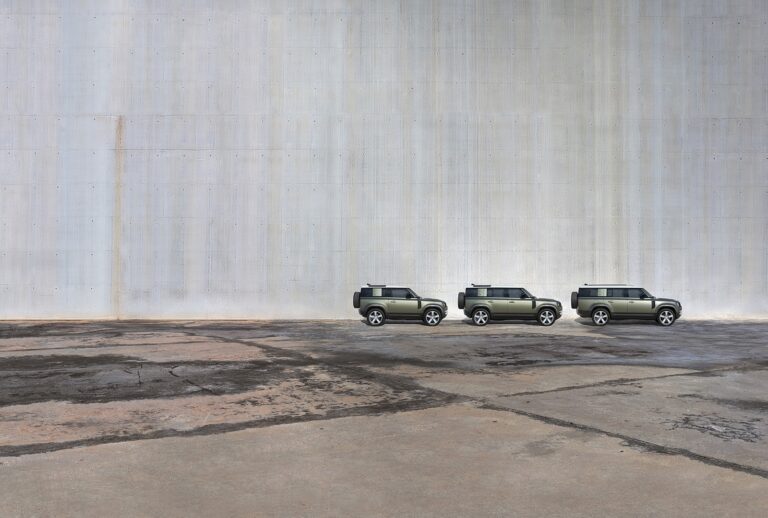 Land Rover Defender 130