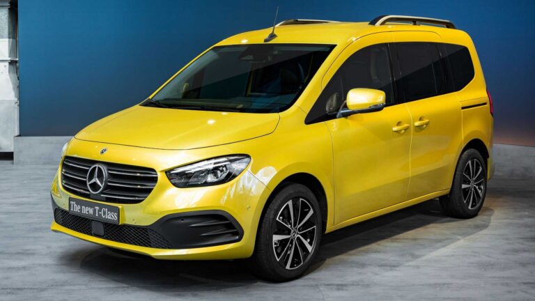 Mercedes Classe T: spazio per famiglia e tempo libero