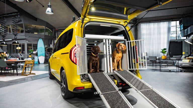 Mercedes Classe T: spazio per famiglia e tempo libero