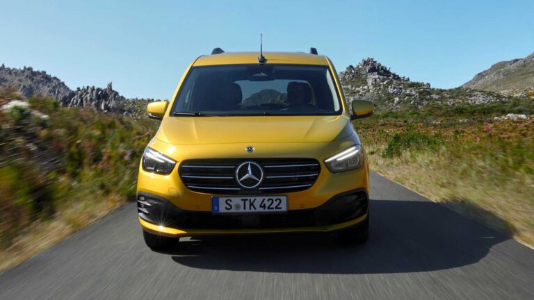 Mercedes Classe T: spazio per famiglia e tempo libero