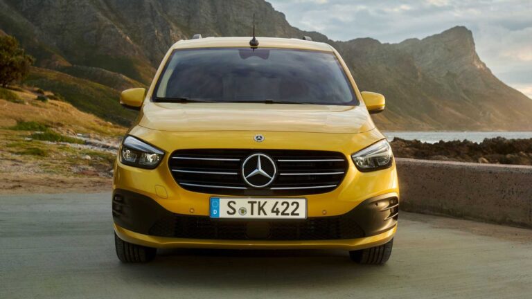 Mercedes Classe T: spazio per famiglia e tempo libero