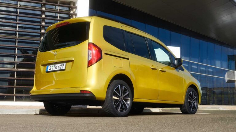 Mercedes Classe T: spazio per famiglia e tempo libero