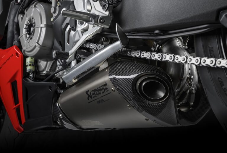 Ducati Streetfighter V2: accessori Performance