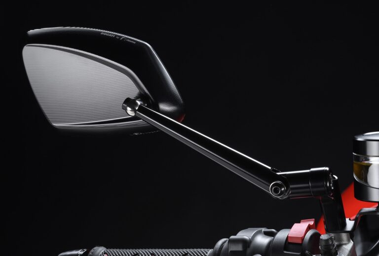 Ducati Streetfighter V2: accessori Performance