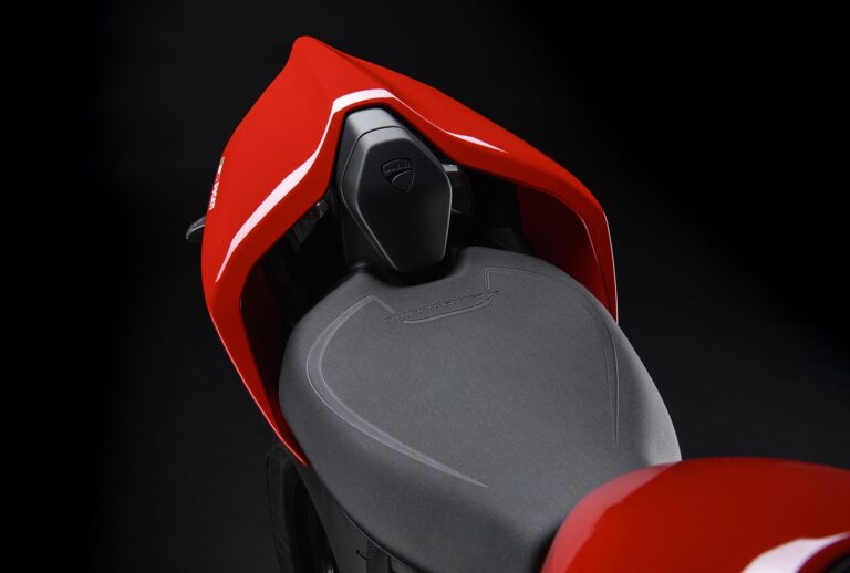 Ducati Streetfighter V2: accessori Performance