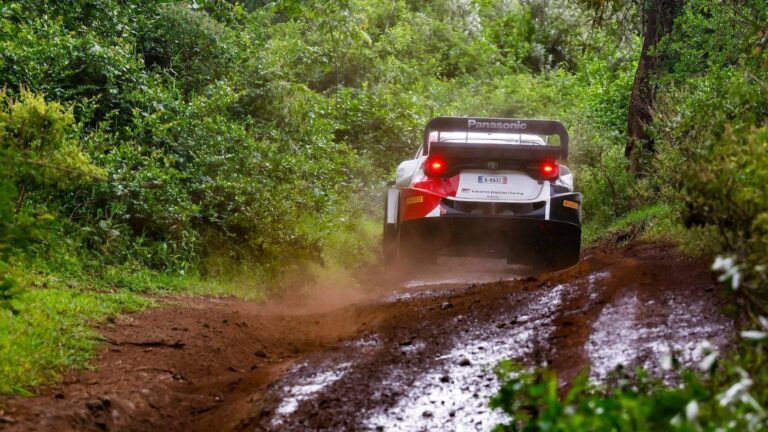 WRC Safari Rally: guarda la gallery