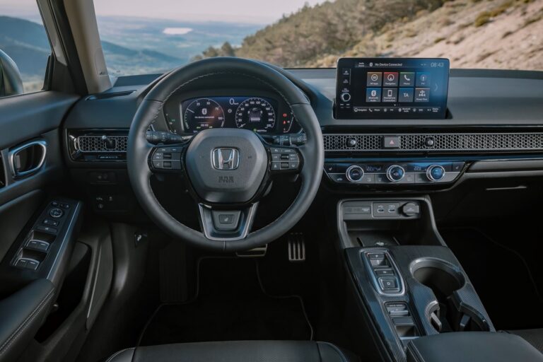 Honda Civic e:HEV: guarda le foto della presentazione internazionale