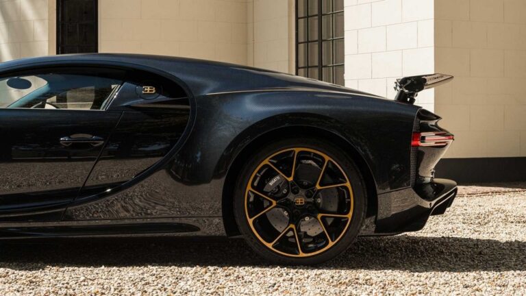 Bugatti Chiron L'Ebé: le immagini