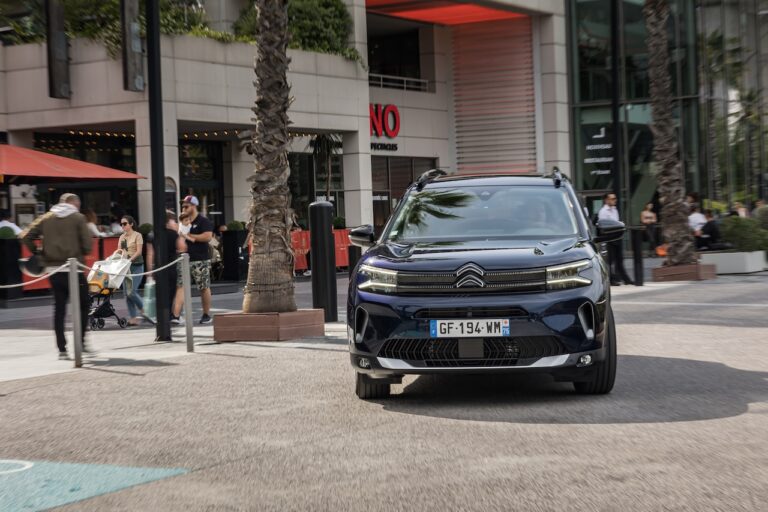 Citroen C5 Aircross: ha più carattere e il listino parte da 29.700 euro