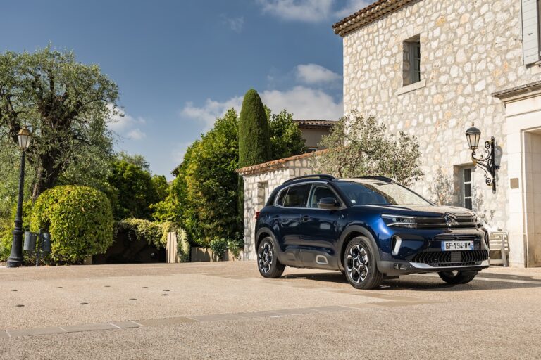 Citroen C5 Aircross: ha più carattere e il listino parte da 29.700 euro