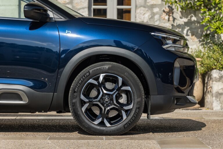 Citroen C5 Aircross: ha più carattere e il listino parte da 29.700 euro