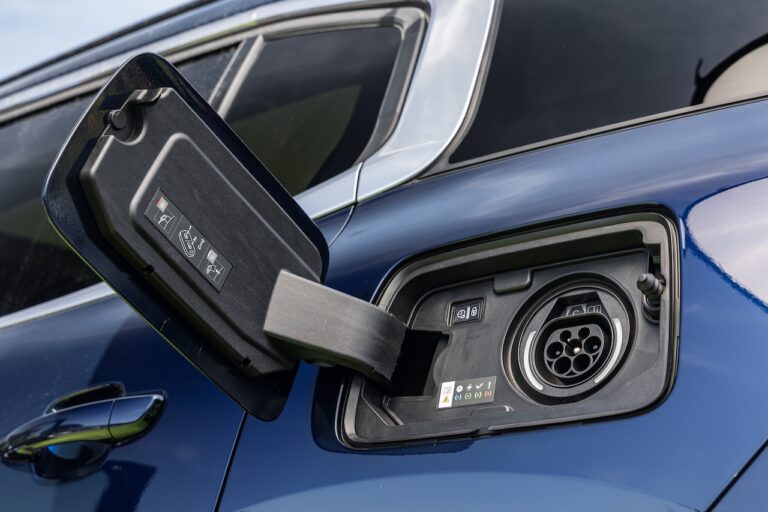 Citroen C5 Aircross: ha più carattere e il listino parte da 29.700 euro