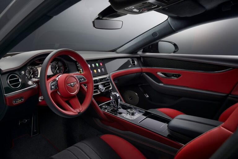 Bentley Flying Spur S: le immagini