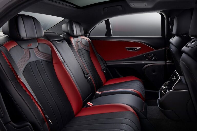 Bentley Flying Spur S: le immagini