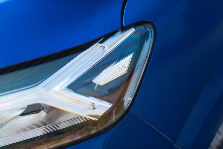 Dacia Sandero: la gallery con Streetway e Stepway