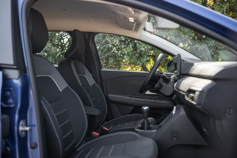 Dacia Sandero: la gallery con Streetway e Stepway