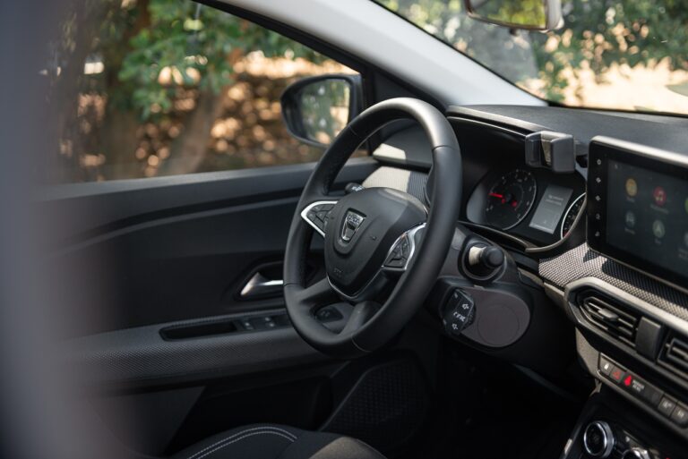 Dacia Sandero: la gallery con Streetway e Stepway