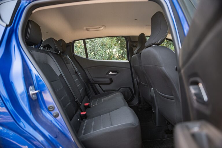 Dacia Sandero: la gallery con Streetway e Stepway