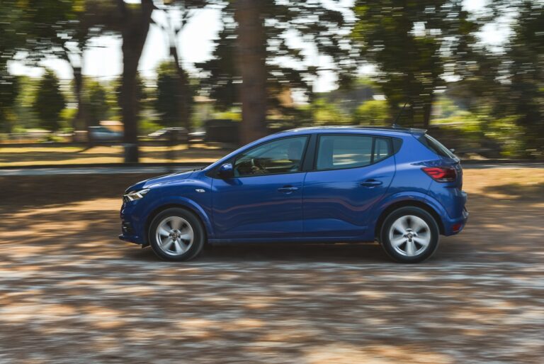 Dacia Sandero: la gallery con Streetway e Stepway
