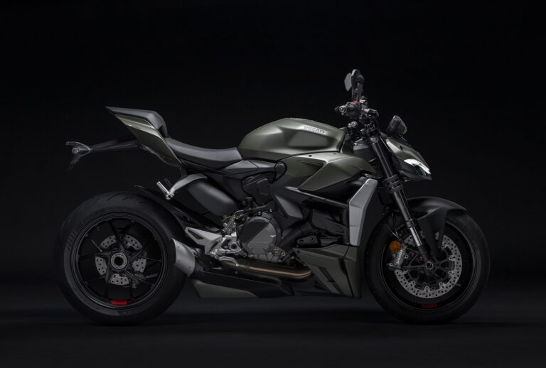 Ducati Streetfighter V2: la tinta Storm Green