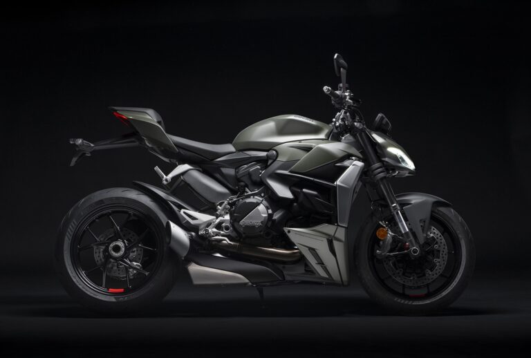 ducati streetfighter v2