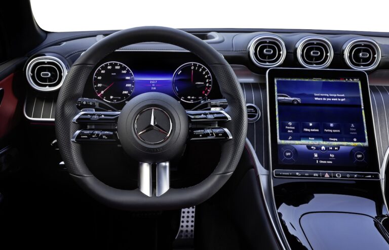Mercedes GLC 2022: immagini ufficiali