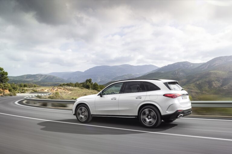 Mercedes GLC 2022: immagini ufficiali