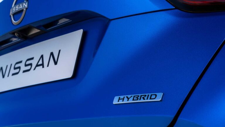 Nissan Juke Hybrid: immagini ufficiali