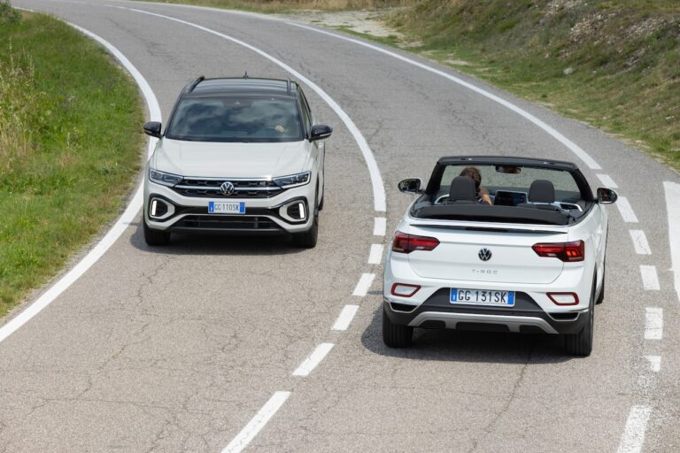 Volkswagen T-Roc 2022: immagini ufficiali