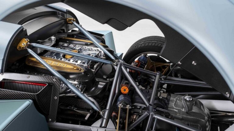 Pagani Huayra Codalunga: le immagini