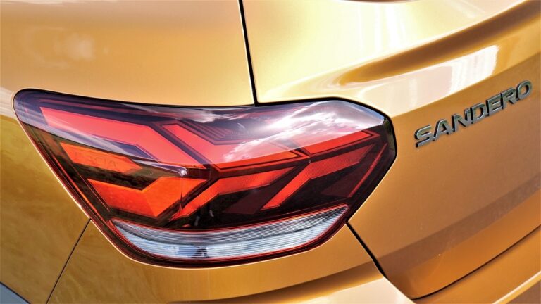 Dacia Sandero: la gallery con Streetway e Stepway
