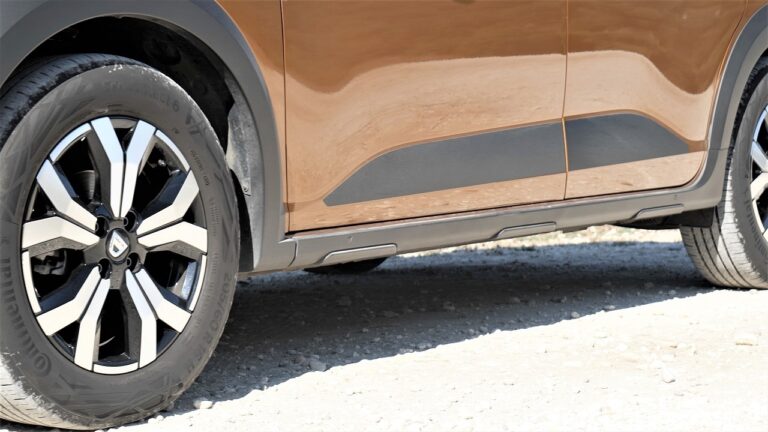Dacia Sandero: la gallery con Streetway e Stepway