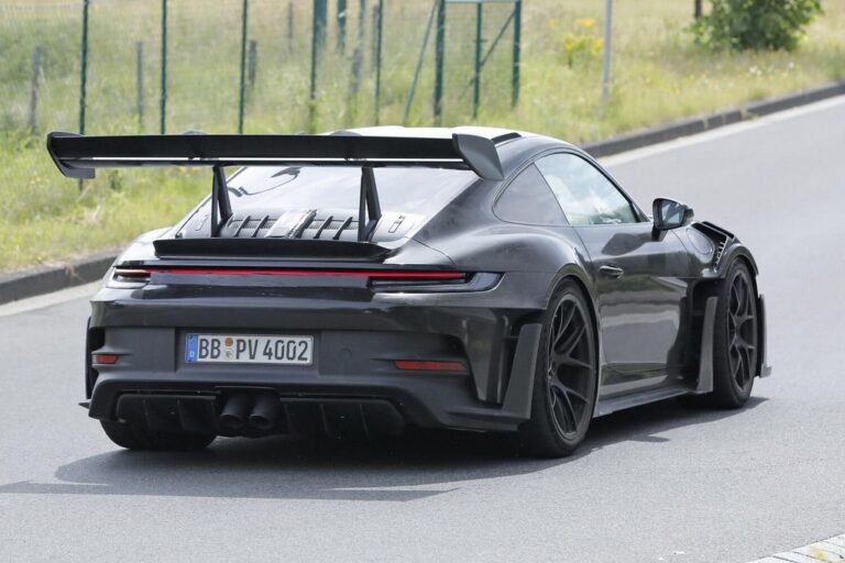 Porsche 911 (992) GT3 RS: le immagini