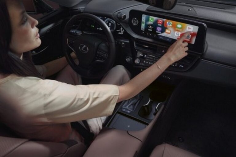 Lexus ES MY 2023: le immagini