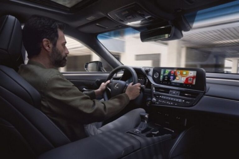 Lexus ES MY 2023: le immagini