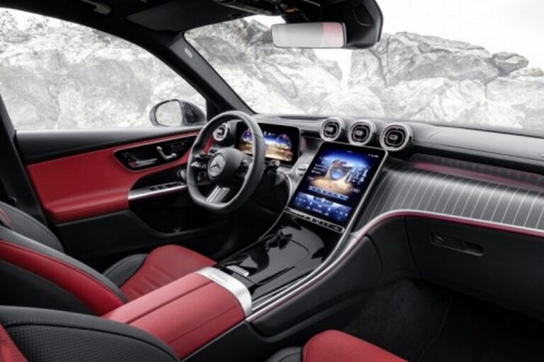 Mercedes-Benz GLC 2022: le immagini