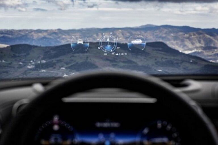 Mercedes-Benz GLC 2022: le immagini