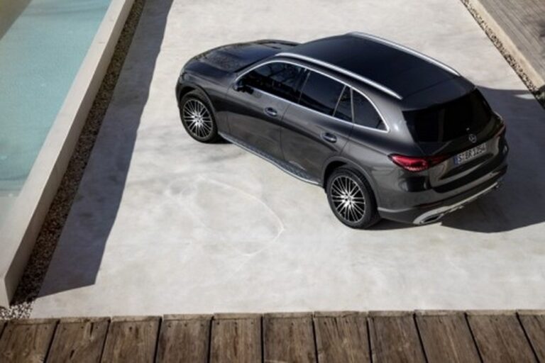 Mercedes-Benz GLC 2022: le immagini