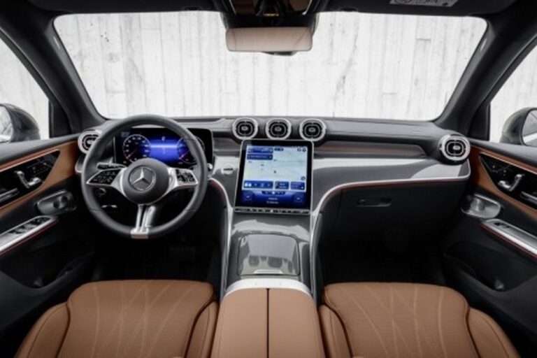 Mercedes-Benz GLC 2022: le immagini