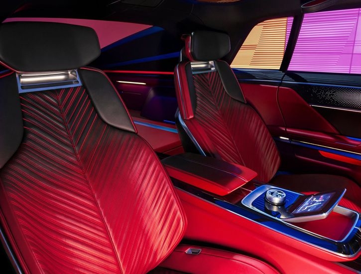 Cadillac Celestiq: le immagini