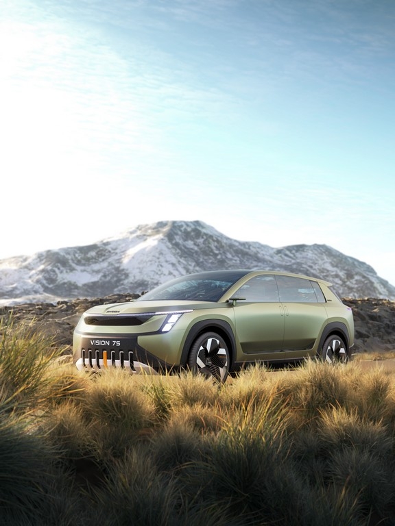 Skoda Vision 7S: le immagini del concept