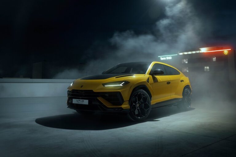 Lamborghini Urus Performante: immagini ufficiali
