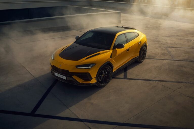 Lamborghini Urus Performante: immagini ufficiali