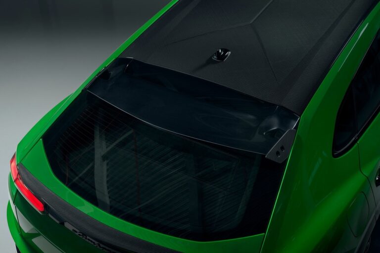 Lamborghini Urus Performante: immagini ufficiali