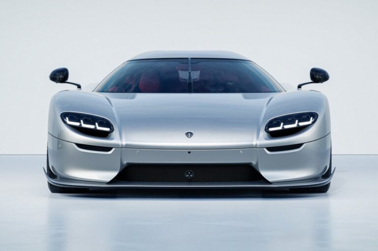 Koenigsegg CC850 2023: immagini ufficiali