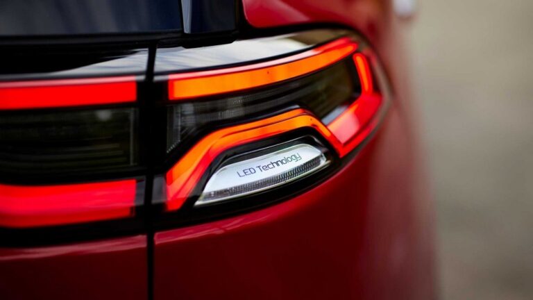 BYD Tang: le immagini