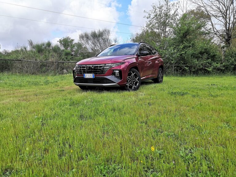 Hyundai Tucson 2022: le immagini