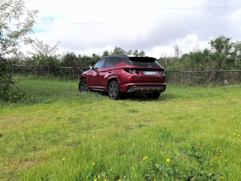 Hyundai Tucson 2022: le immagini