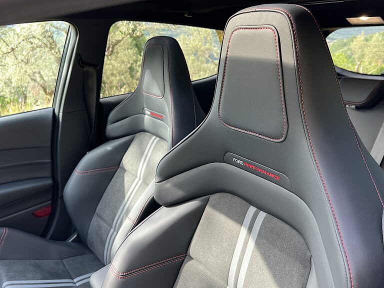 Ford Fiesta ST 2022: le immagini